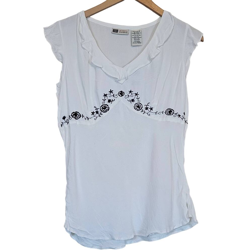 Faded‎ Glory White Floral Embroidery Top Blouse Vintage Y2K Women's Medium